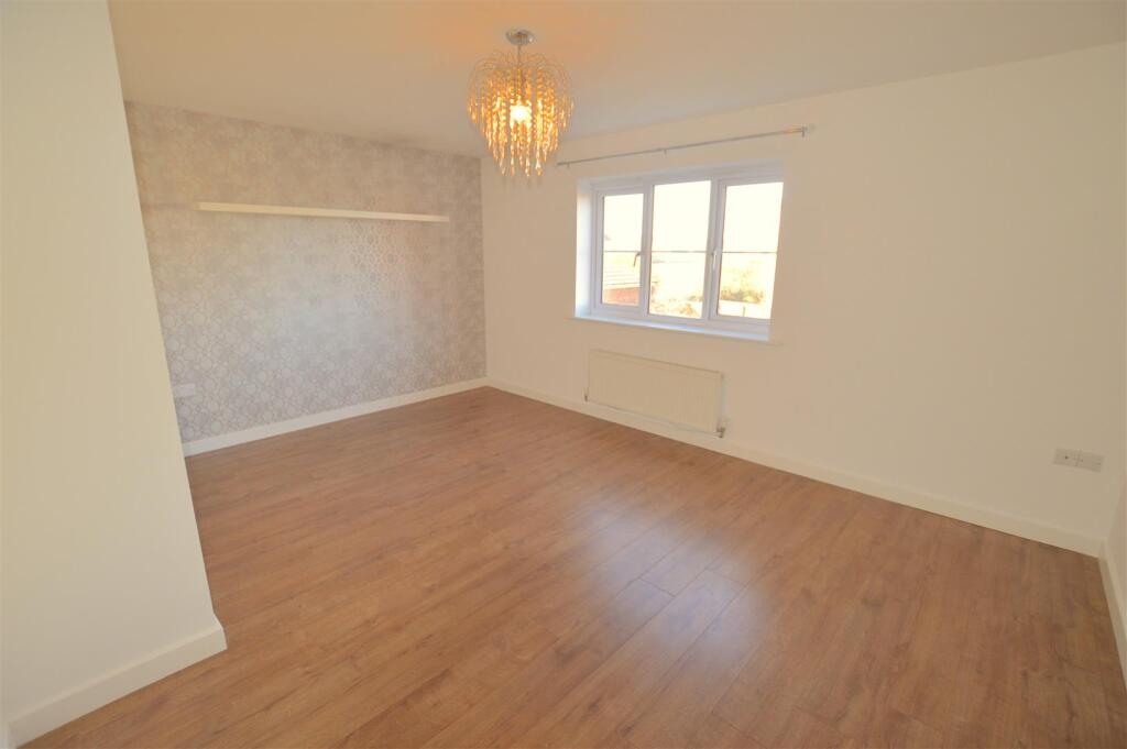 13 Hexham Gardens Lounge.JPG