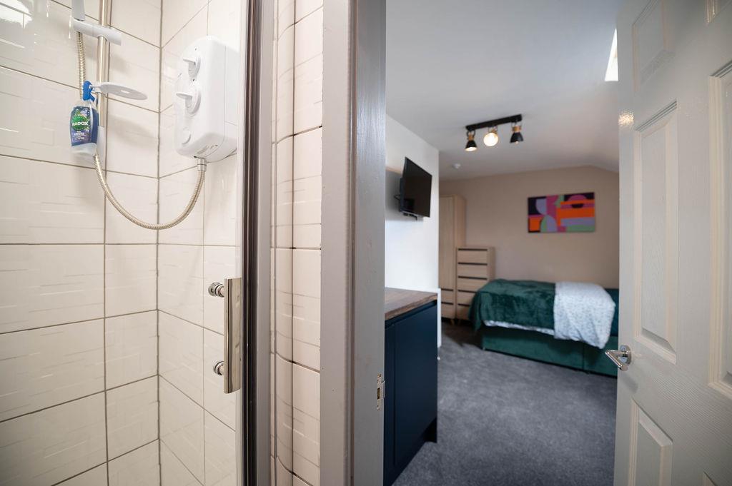Ensuite
