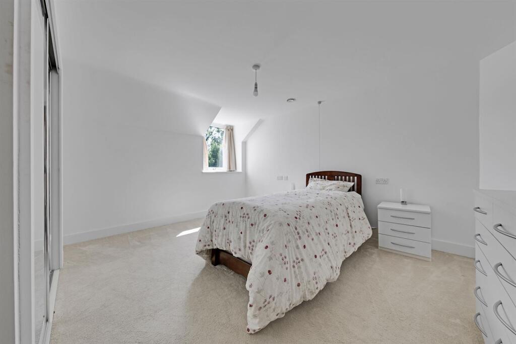 06-21b8PFMCS 48 The Clockhouse-20-medium.jpg