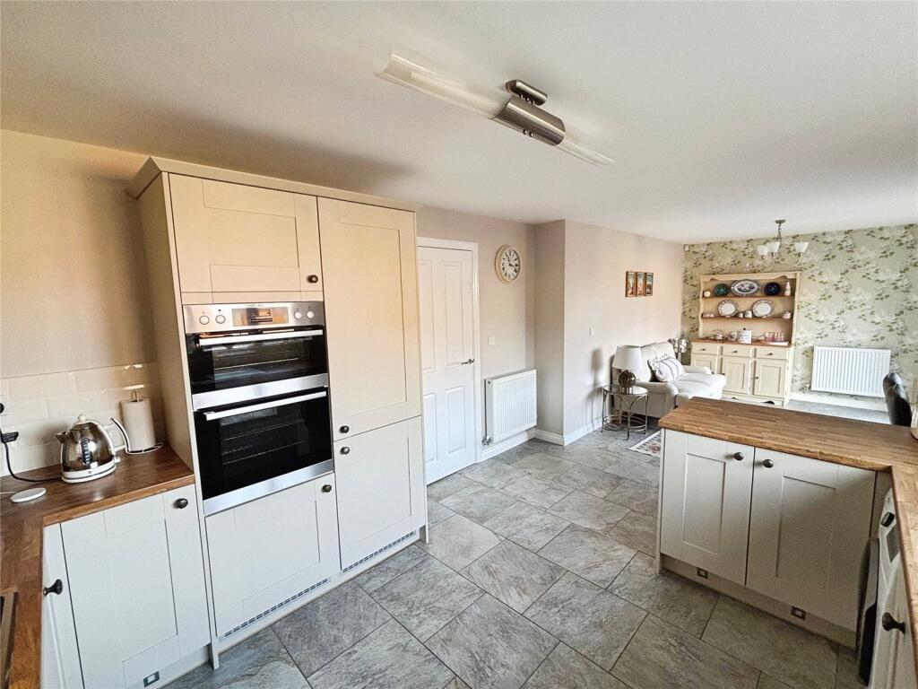 Kitchen Living Area