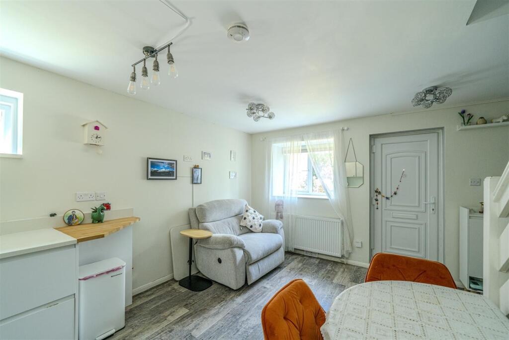 Kitchen/Lounge/Dining Room