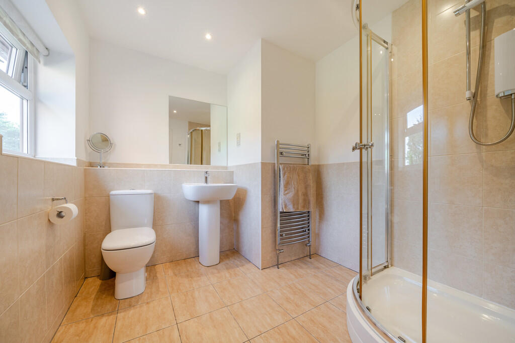 1358046-16-68d535...