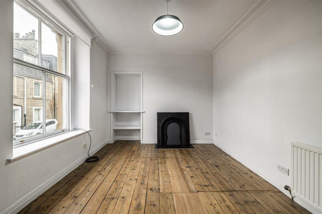 13_3 Gladstone Street Hawick 09.JPG