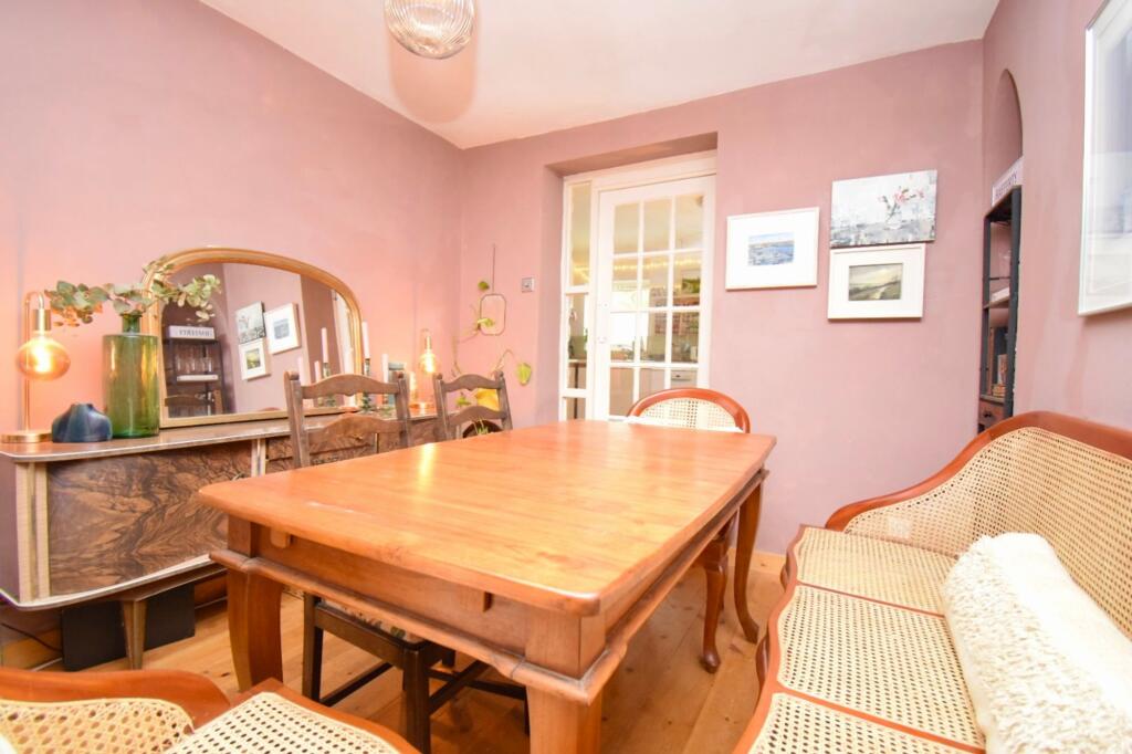 Living Room/ Dining Room