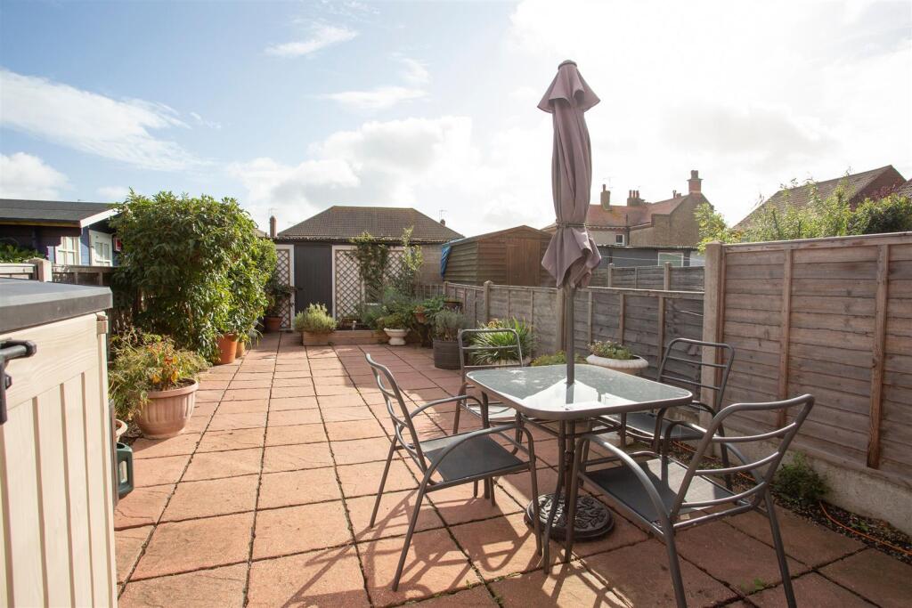 general 14637811_485