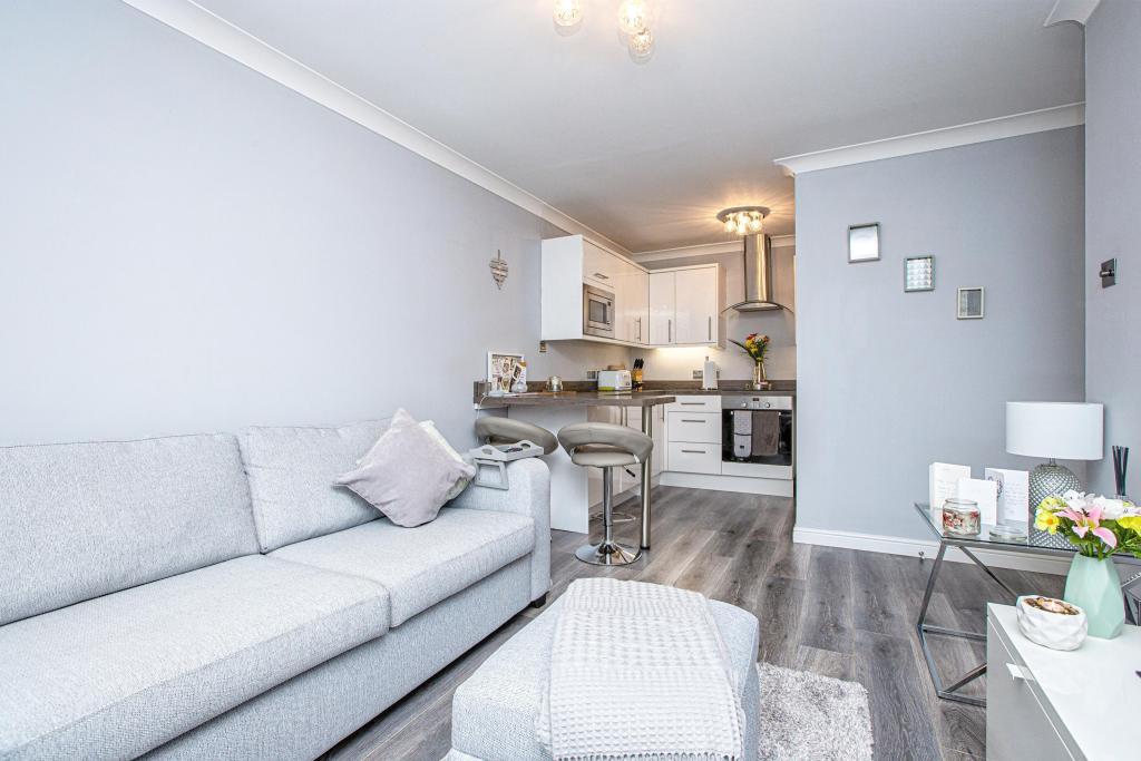 Lounge / Kitchen
