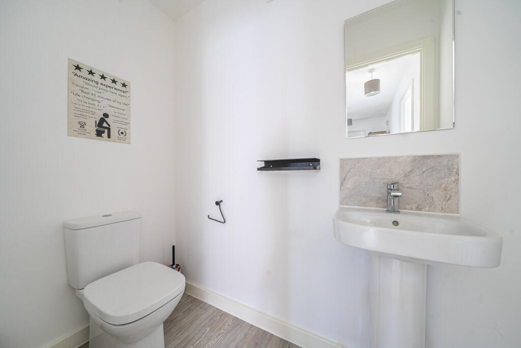 1384525-10-6925dd...