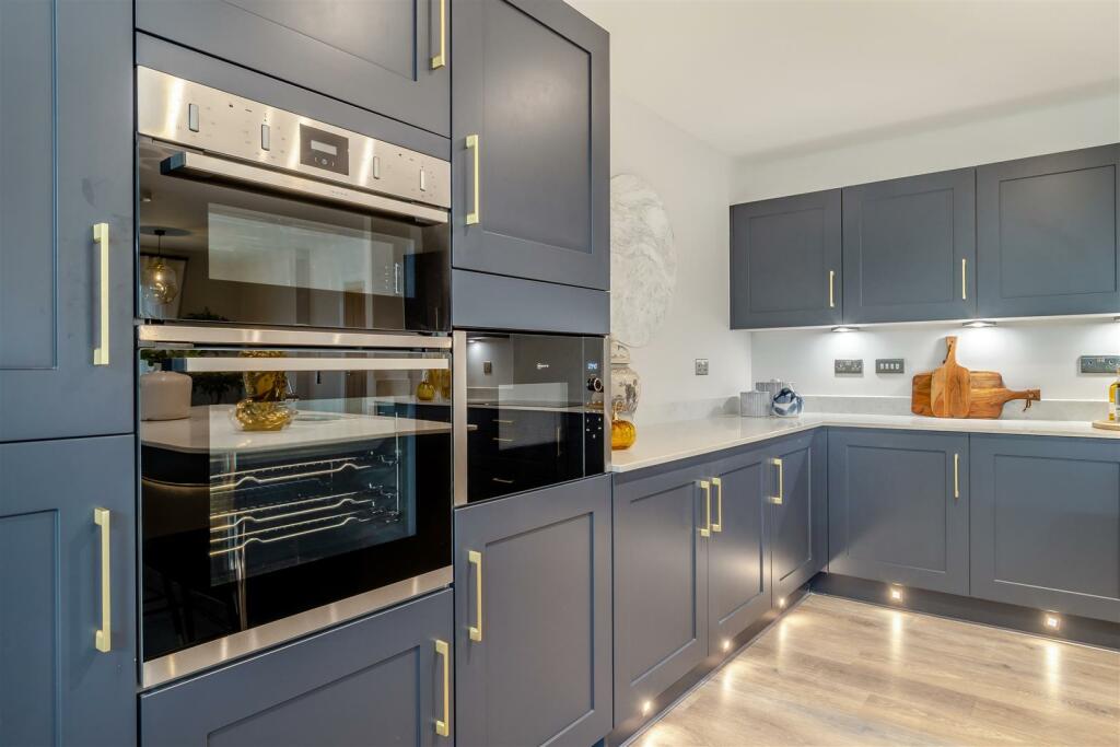 8583344-interior39.jpg