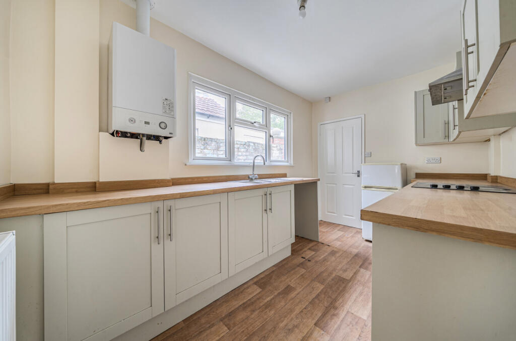 1359779-3-68dced5...