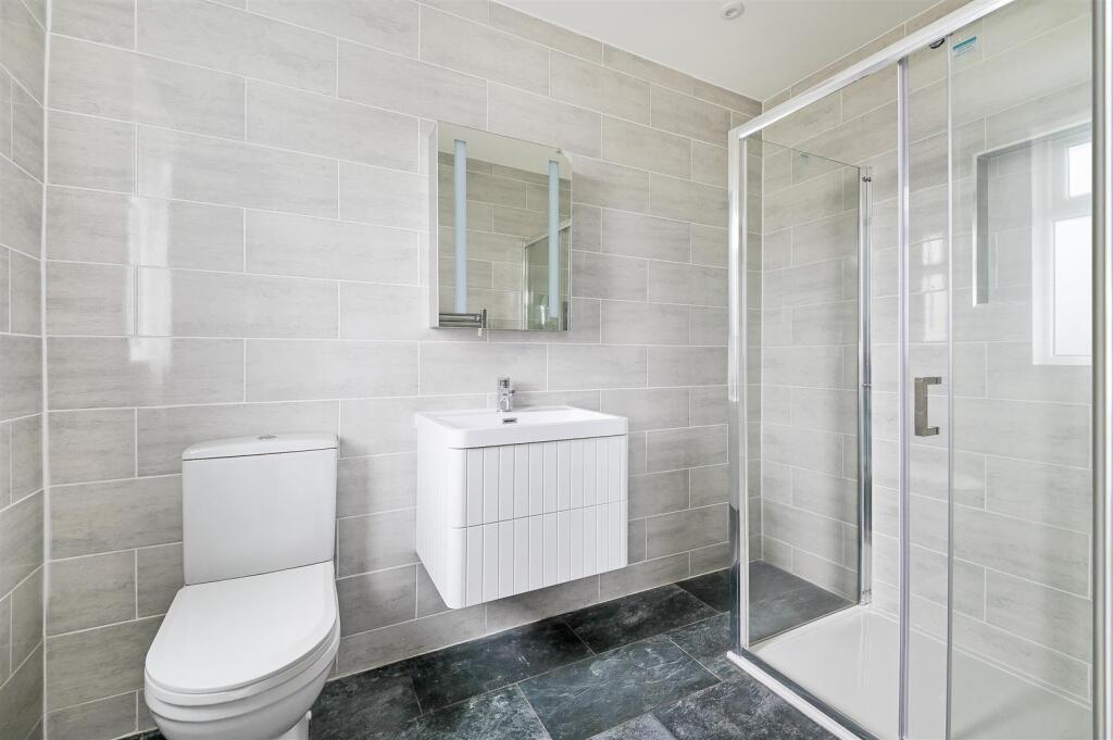 ROUNDWOOD WAY (11).jpg