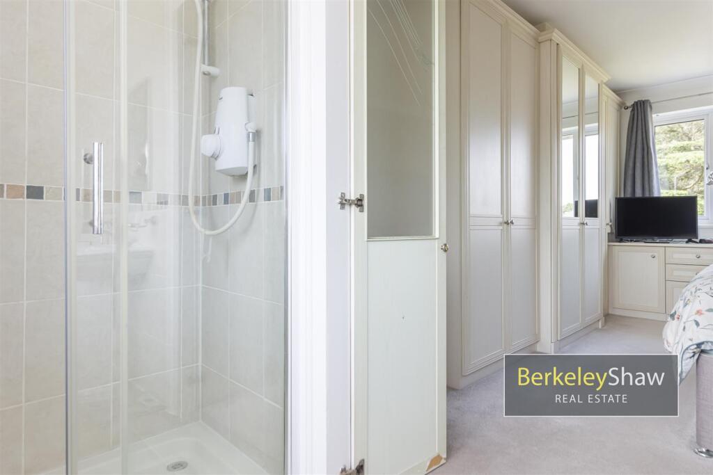 26 Stapleton Road Formby L372YN 019.jpg