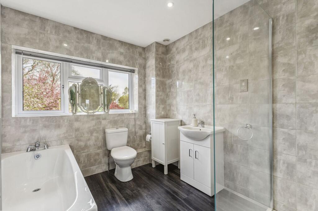 Family bathroom