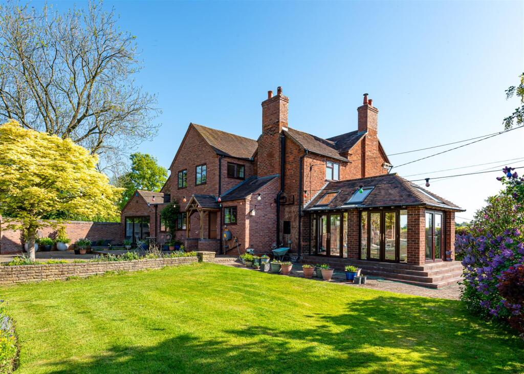 Midway House-MAY25-external-13.jpg