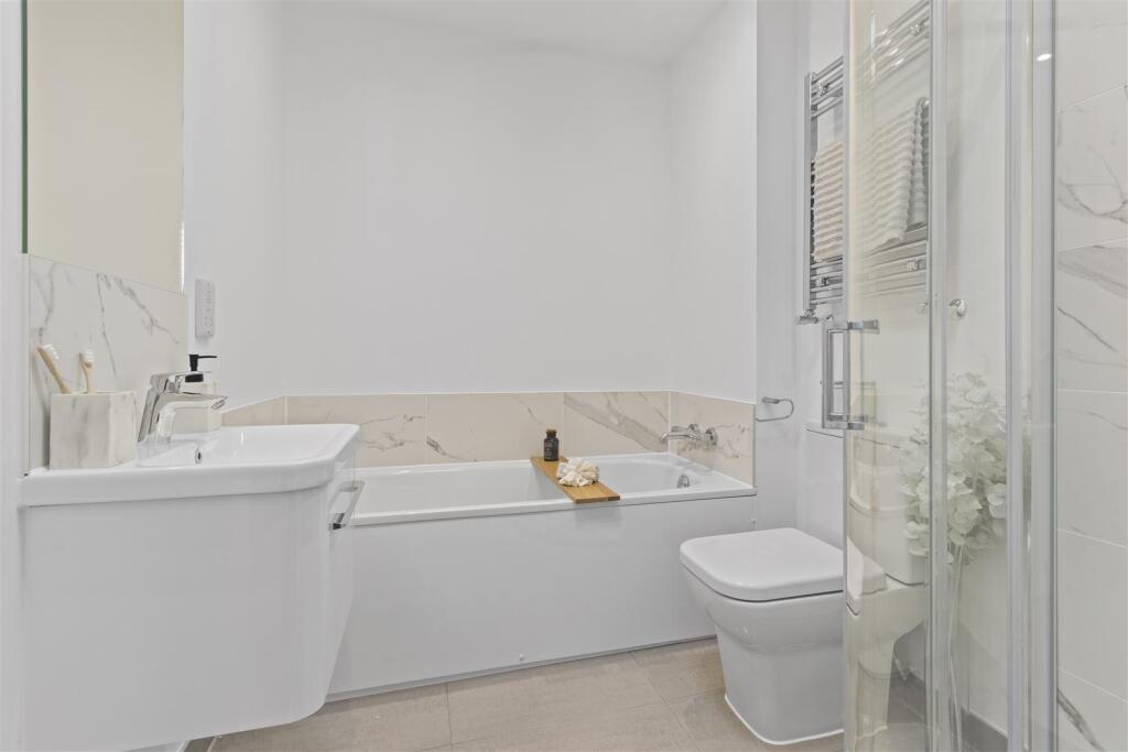 Main Bathroom