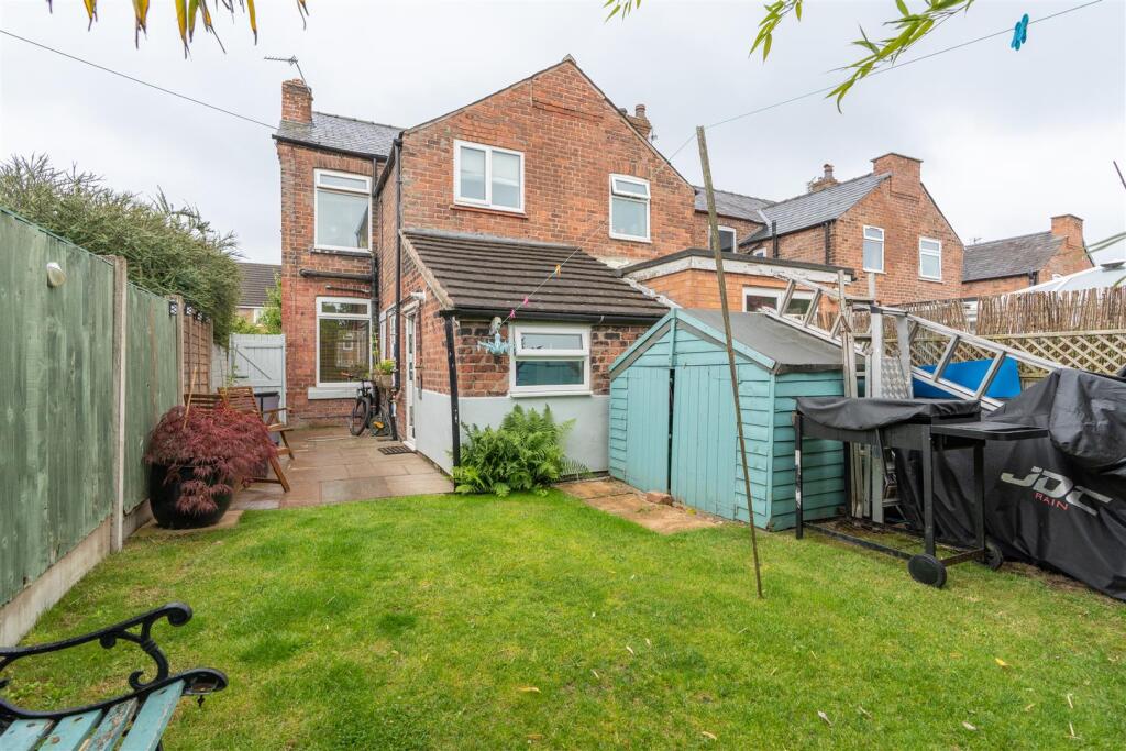 47 Lydyett Lane-46.jpg