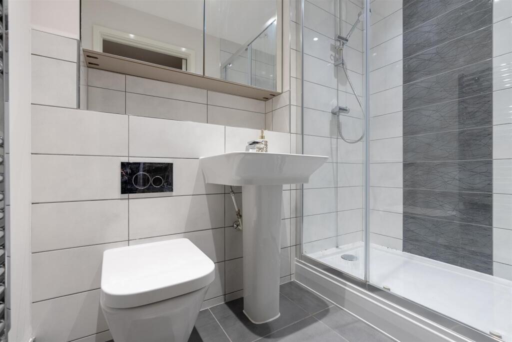 Bedroom 1 En-Suite
