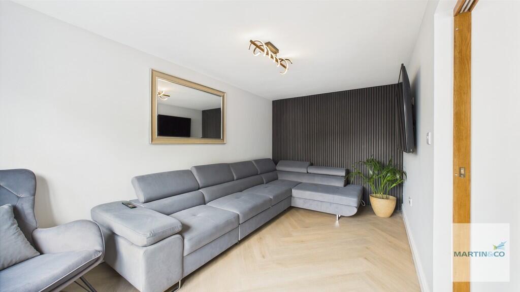 CAM05325G0-PR0028...