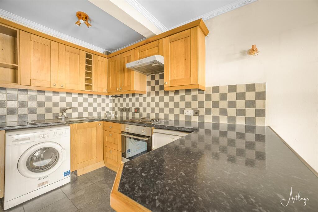 Kitchen/Living Area