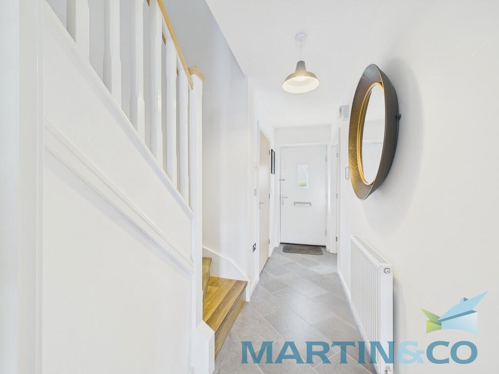 CAM01870G0-PR0162...