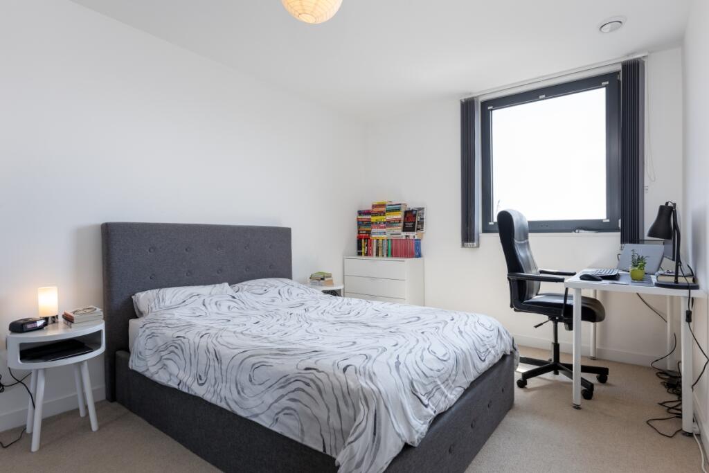 Hepburn House F2 ...