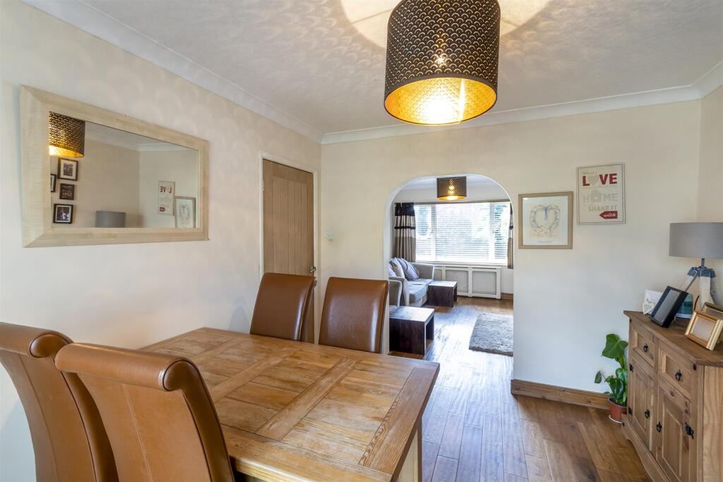 DSC_1399-Edit_dining table.JPG