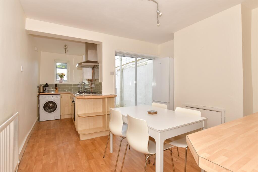 Kitchen/ Dining Area
