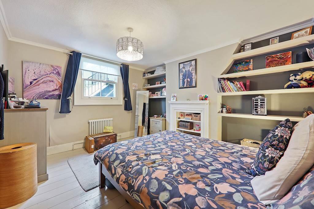 01-99d4JHHGLL - 5...