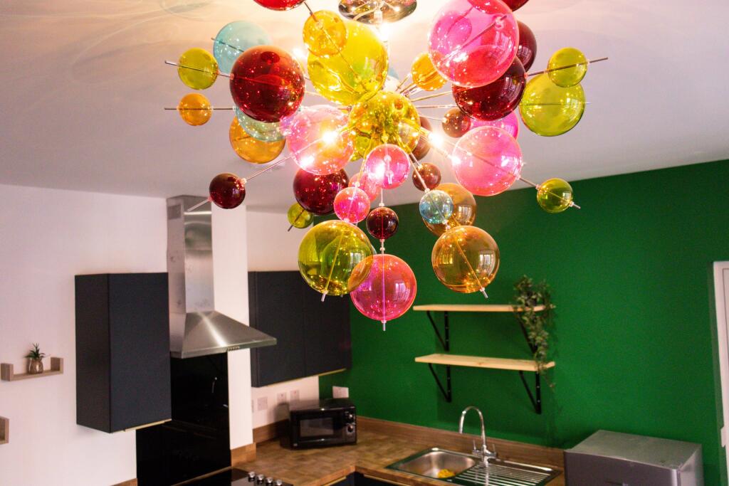 Flat 7 - Bank Street - Kitchen(3).jpg