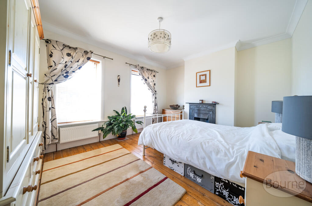 d4db5f5d-3aee-451...