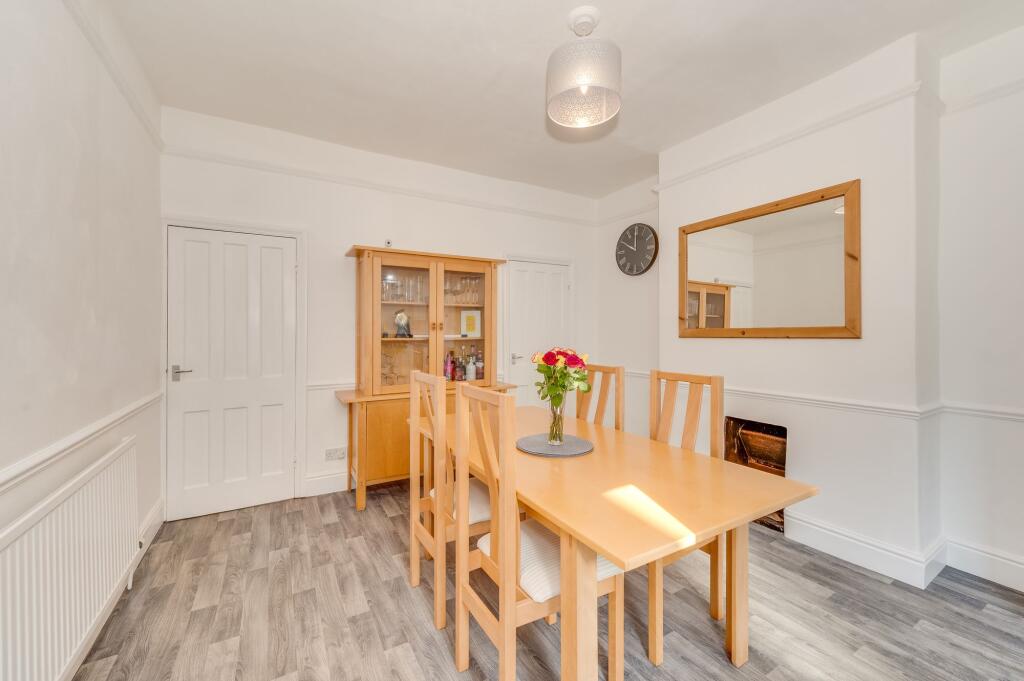 KITCHEN, DINER AND LIVING ROOM