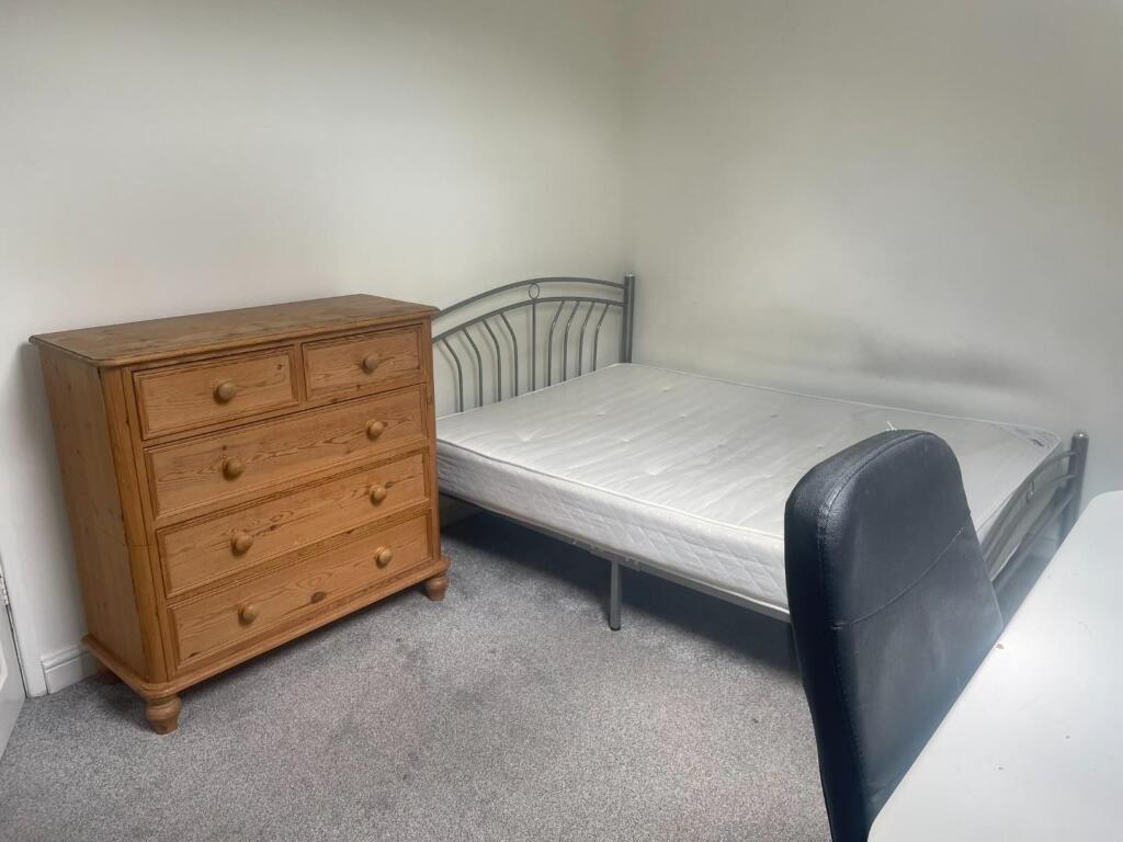 Bed 2.JPEG