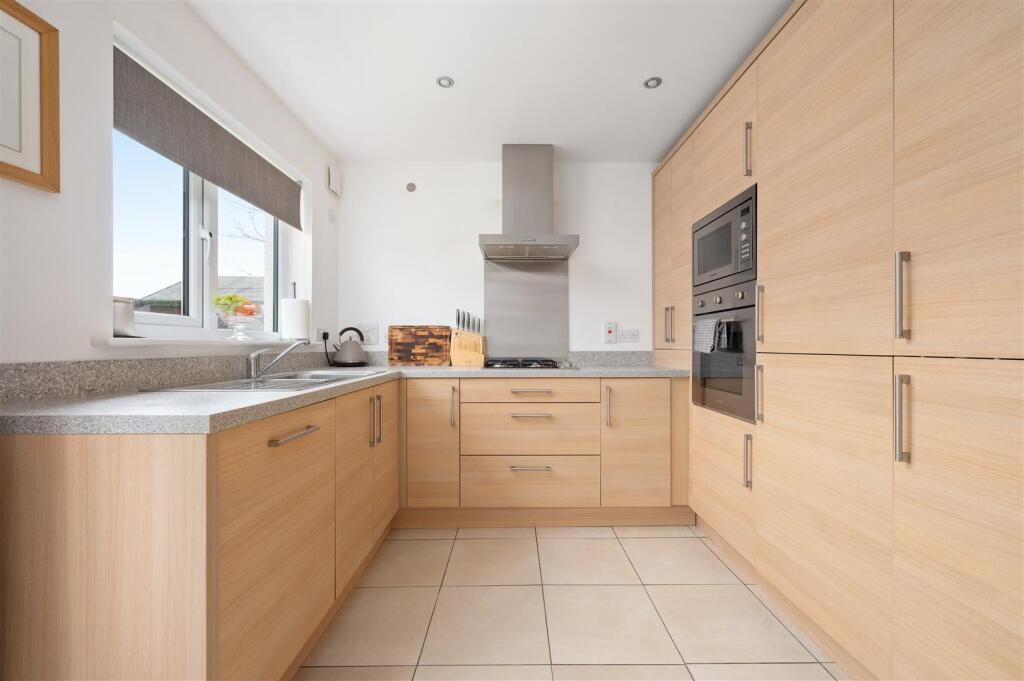 41 Middlebank Rise 011.JPG