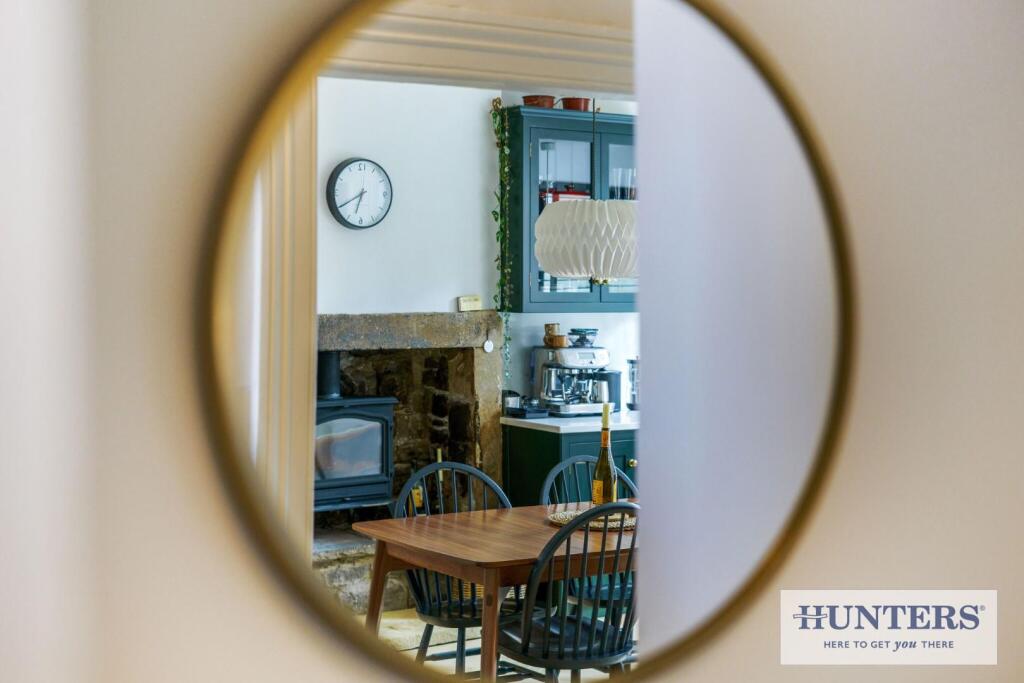 92167_61 Town Street Guiseley (18) - Copy_low.jpg