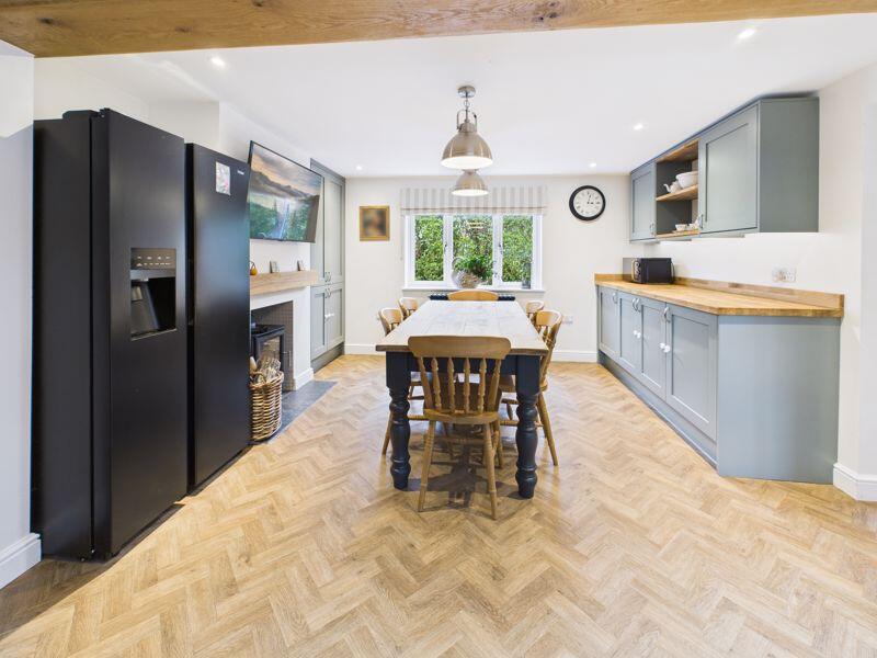 Dining Kitchen