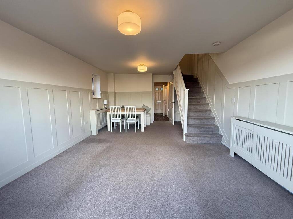 Bridge View 19 - Lounge Front.jpg