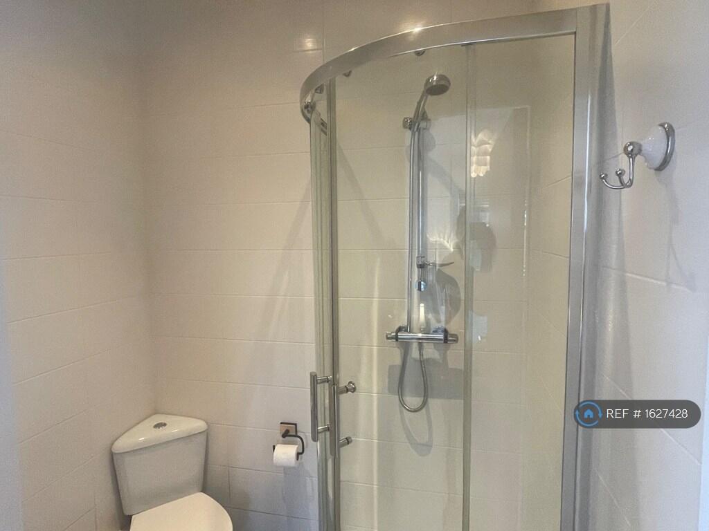 En Suite Bedroom 1