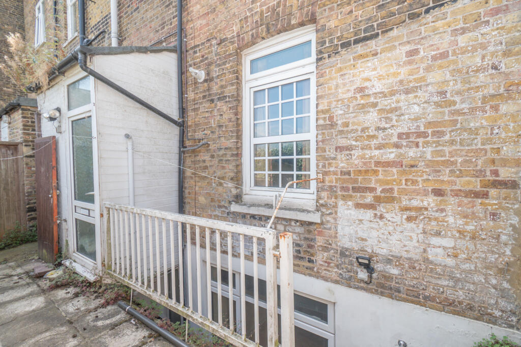 general 30 Addington