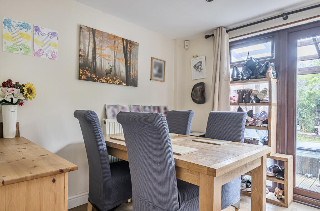 1355857-12-68cad0...