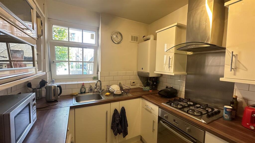 Ascalon House - kitchen.jpg