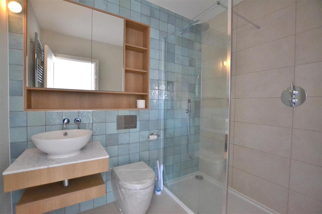 En-Suite.JPG