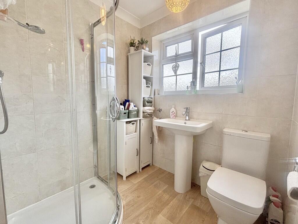 Shower room 