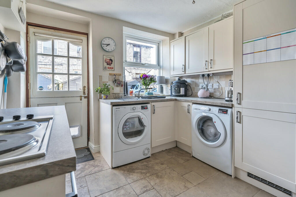 Fitted Kitchen