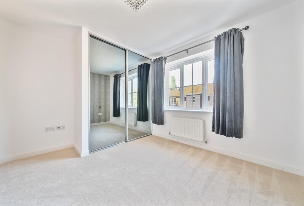 42-682322fb7e4fa-...