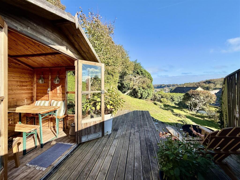 Rear Garden Cabin.jpeg