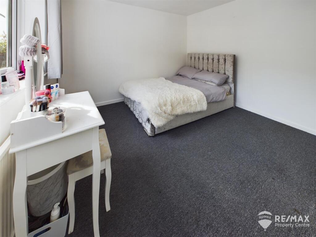 Bedroom 2.jpg