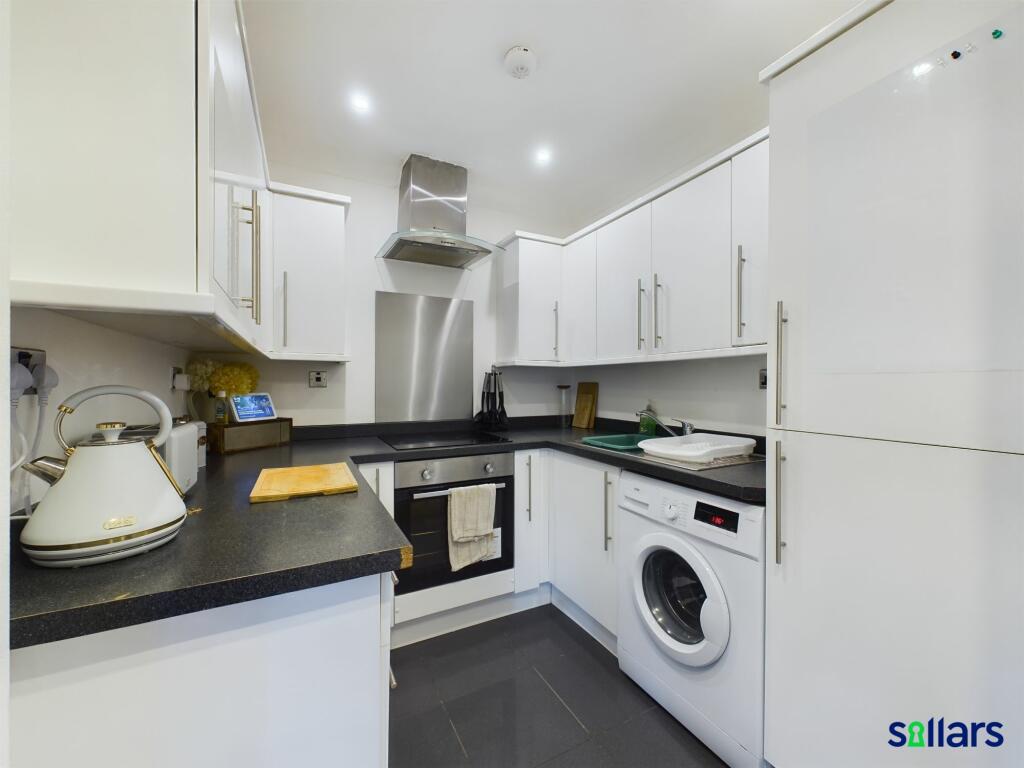 Apartment 4 - Kitchen