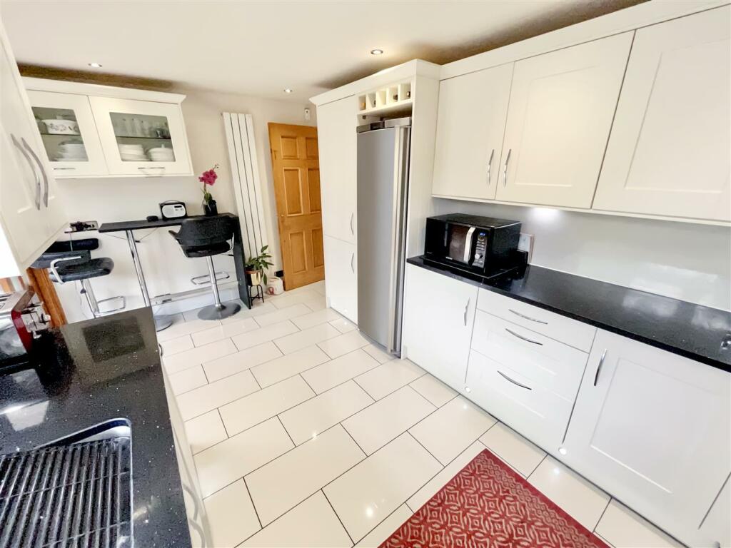Kitchen Aspect 4