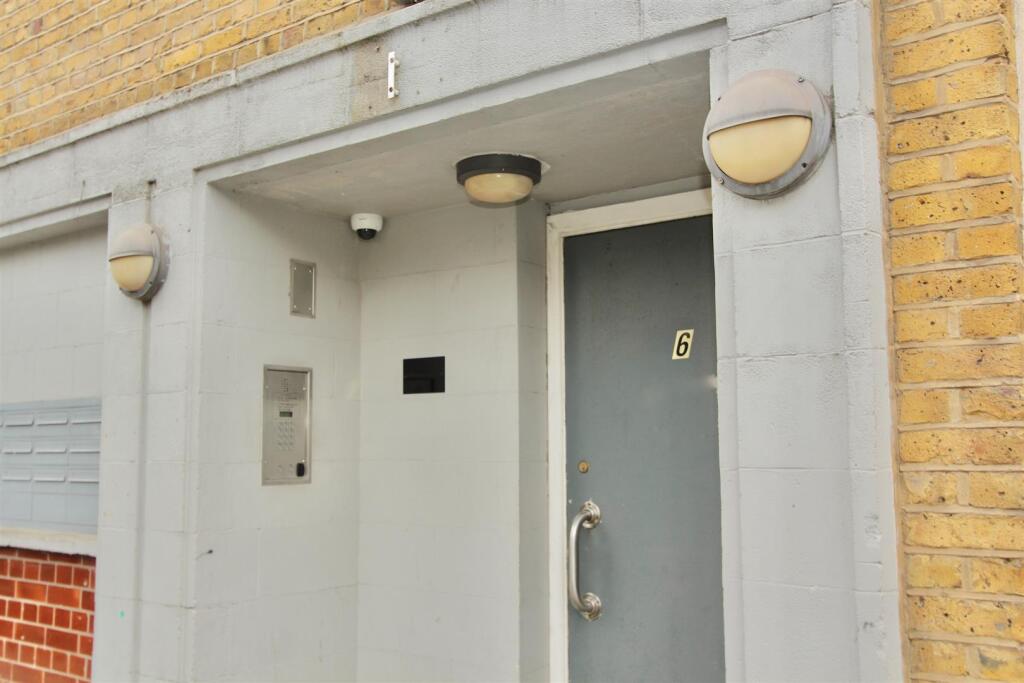 Somerford Grove, N16