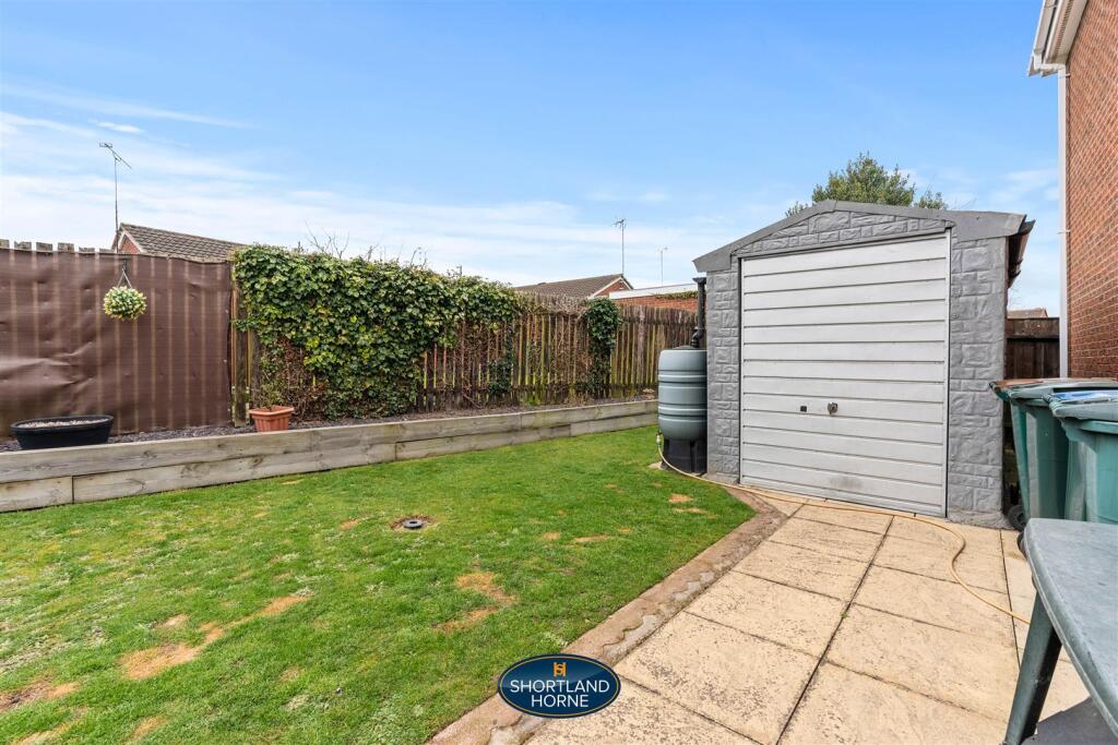rear/side garden