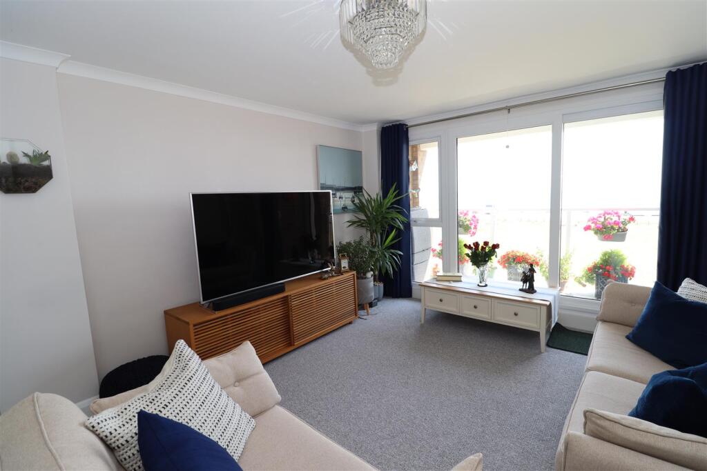 Living Room.jpg